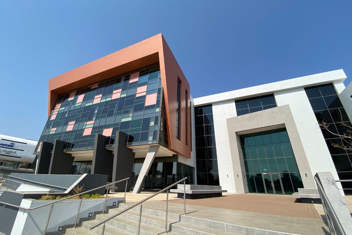 Prime Office with N1 Frontage In Centurion - Photo 2