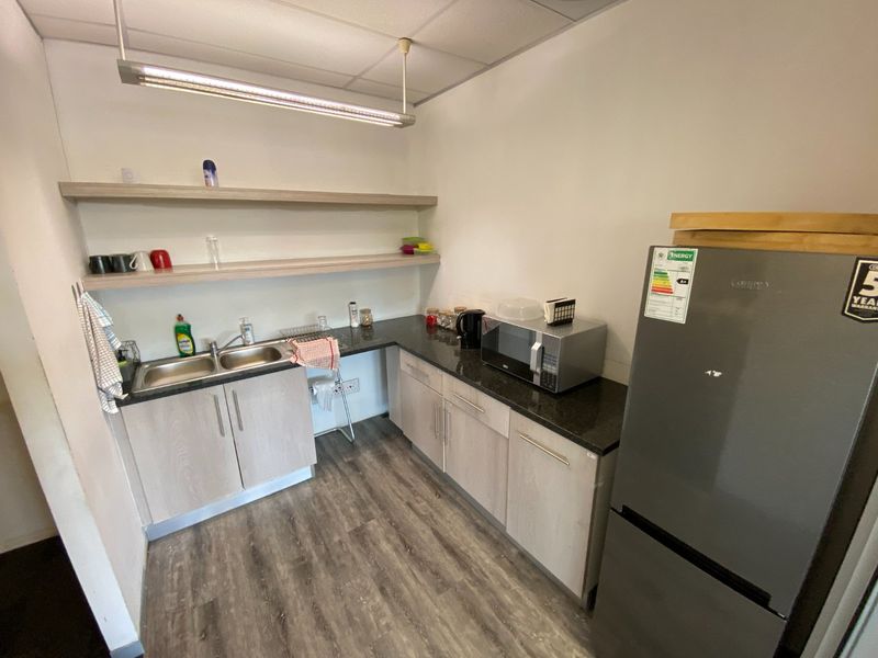 A-Grade Office Space To Let In Fourways - Photo 10