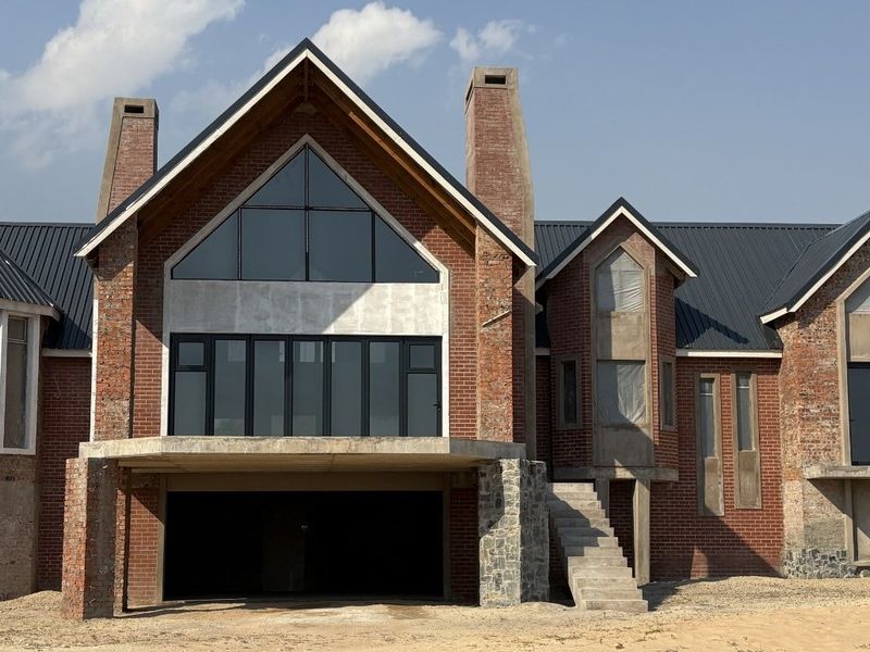 Designed to be Different and Full of Excellence ! - Photo 2