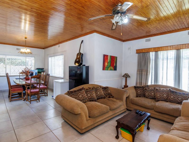 Charming 3-Bedroom Family Home with a Private Flatlet in the Heart of Edenvale - Photo 8