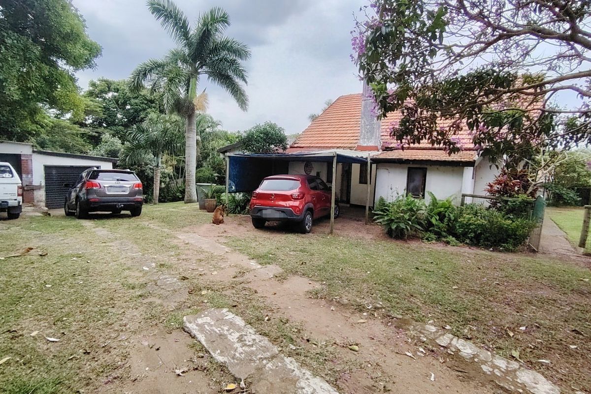 Three properties for the price of one. - Photo 5