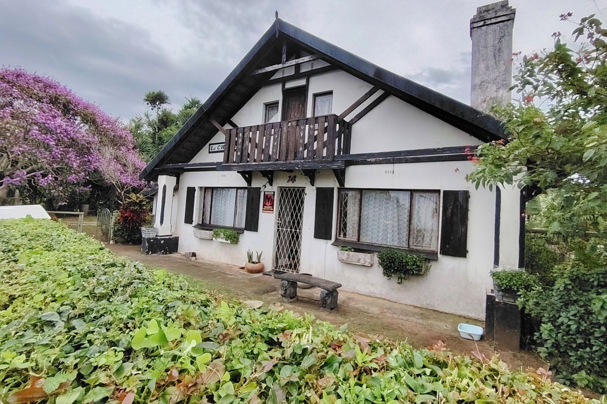 Three properties for the price of one. - Photo 2