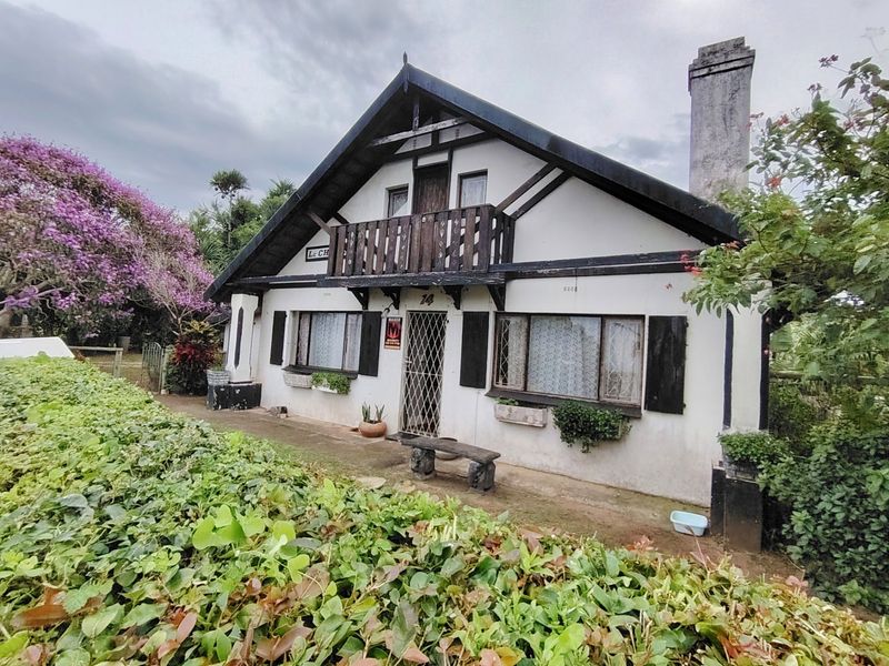 Three properties for the price of one. - Photo 2