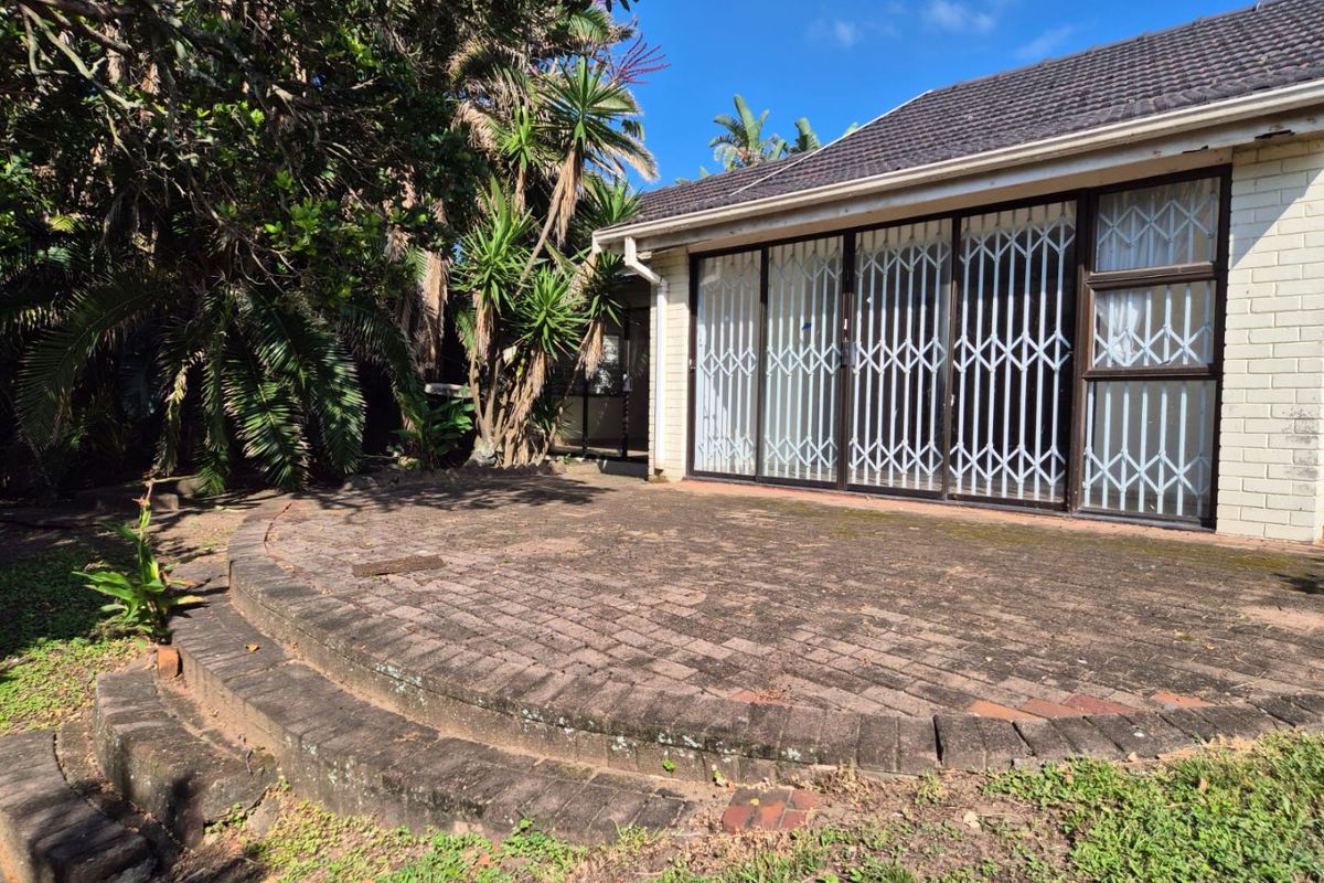 Beachfront Investment Opportunity – Shelly Beach - Photo 4