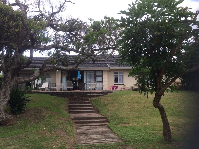 Beachfront Investment Opportunity – Shelly Beach - Photo 2