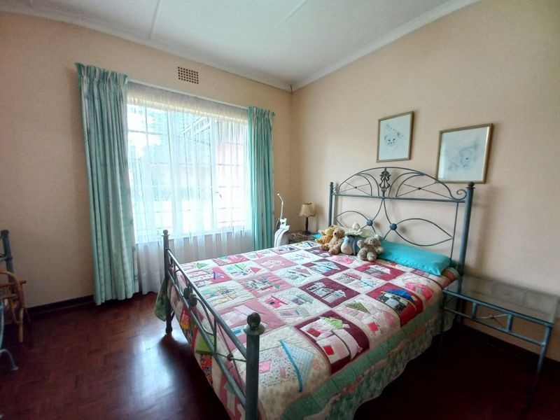 Beautiful Family Home in Secure Harmelia Enclosure – Spacious Corner Stand! - Photo 9