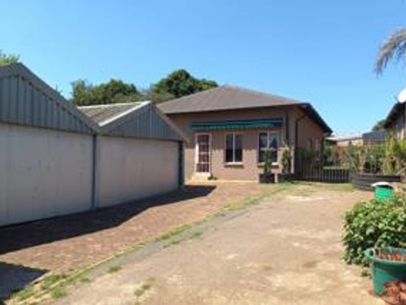 Introducing a rare opportunity to own a prime plot in Bredell AH, - Photo 3