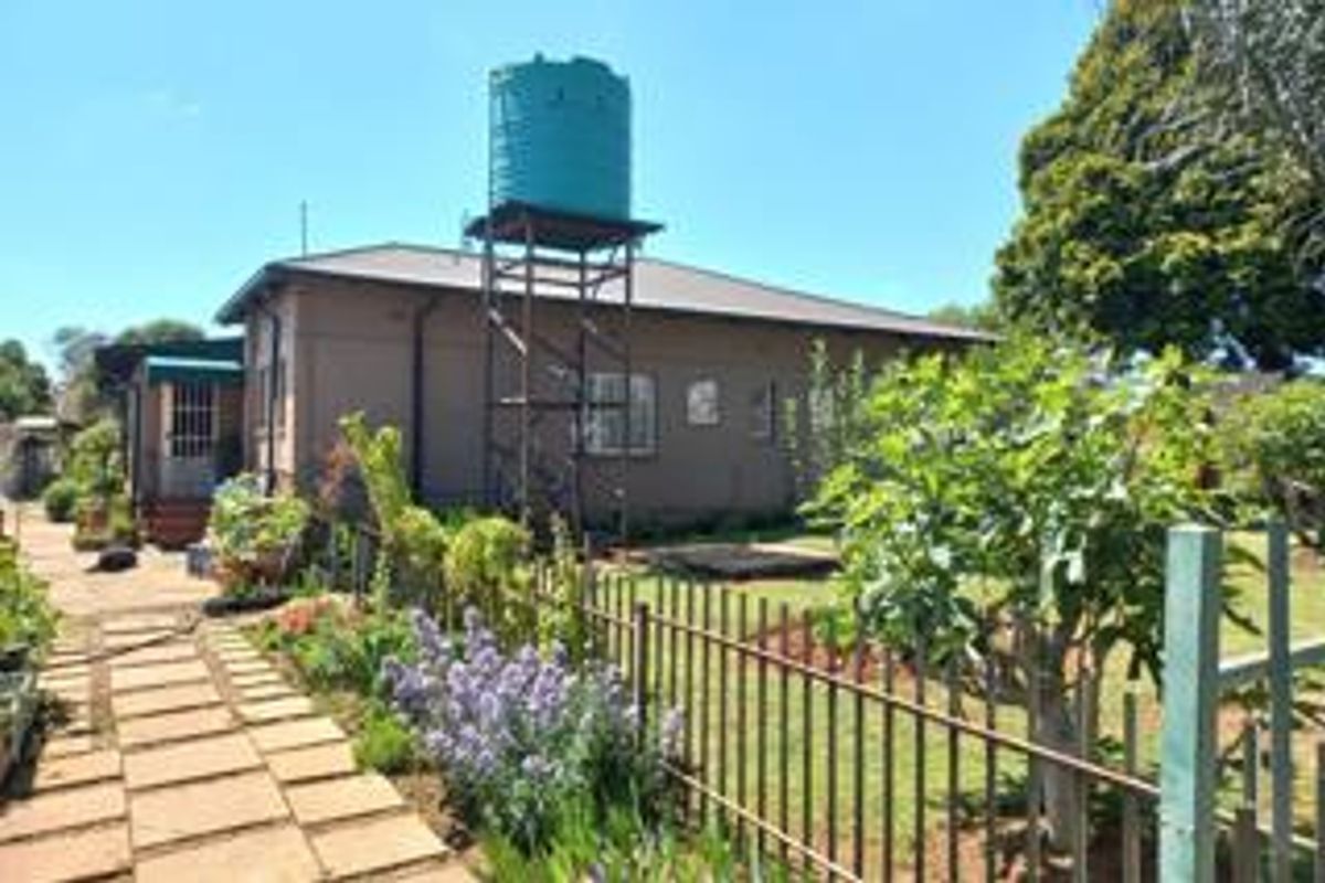 Introducing a rare opportunity to own a prime plot in Bredell AH, - Photo 2