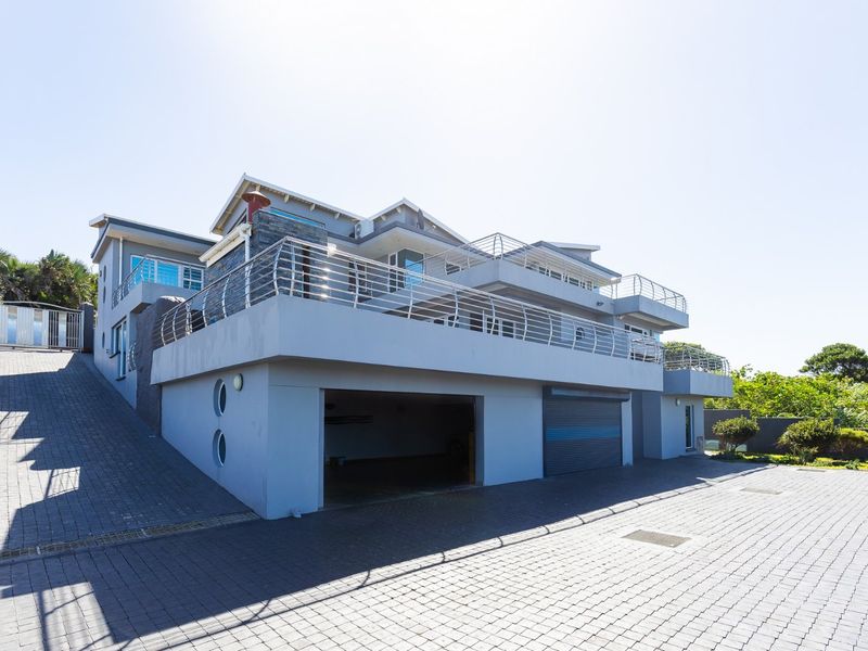 Elevate Your Lifestyle In This Stunning 5-Bedroom Architect-Designed Home! - Photo 2