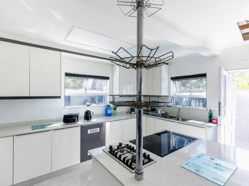 Elevate Your Lifestyle In This Stunning 5-Bedroom Architect-Designed Home! - Photo 7