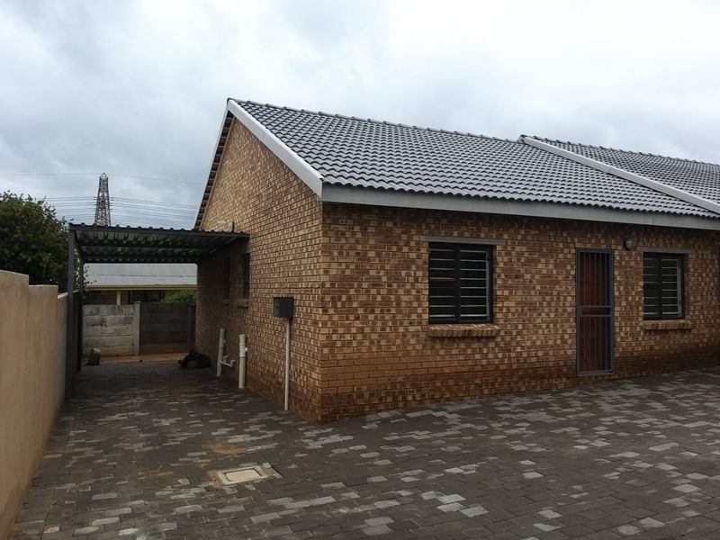 Prime 7-Unit Apartment Block Investment for Sale in Erasmia - Photo 5