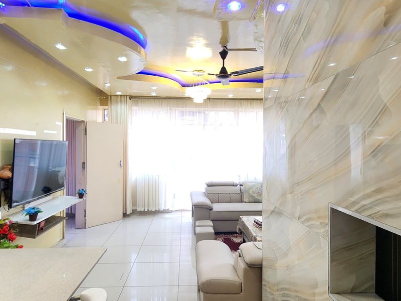 Move in ready  apartments  for sale in Laudium - Photo 3