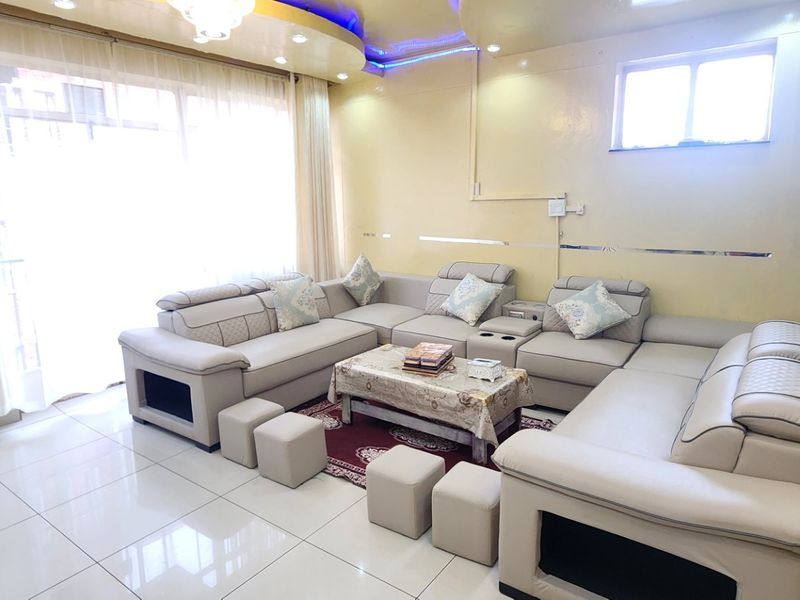 Move in ready  apartments  for sale in Laudium - Photo 2