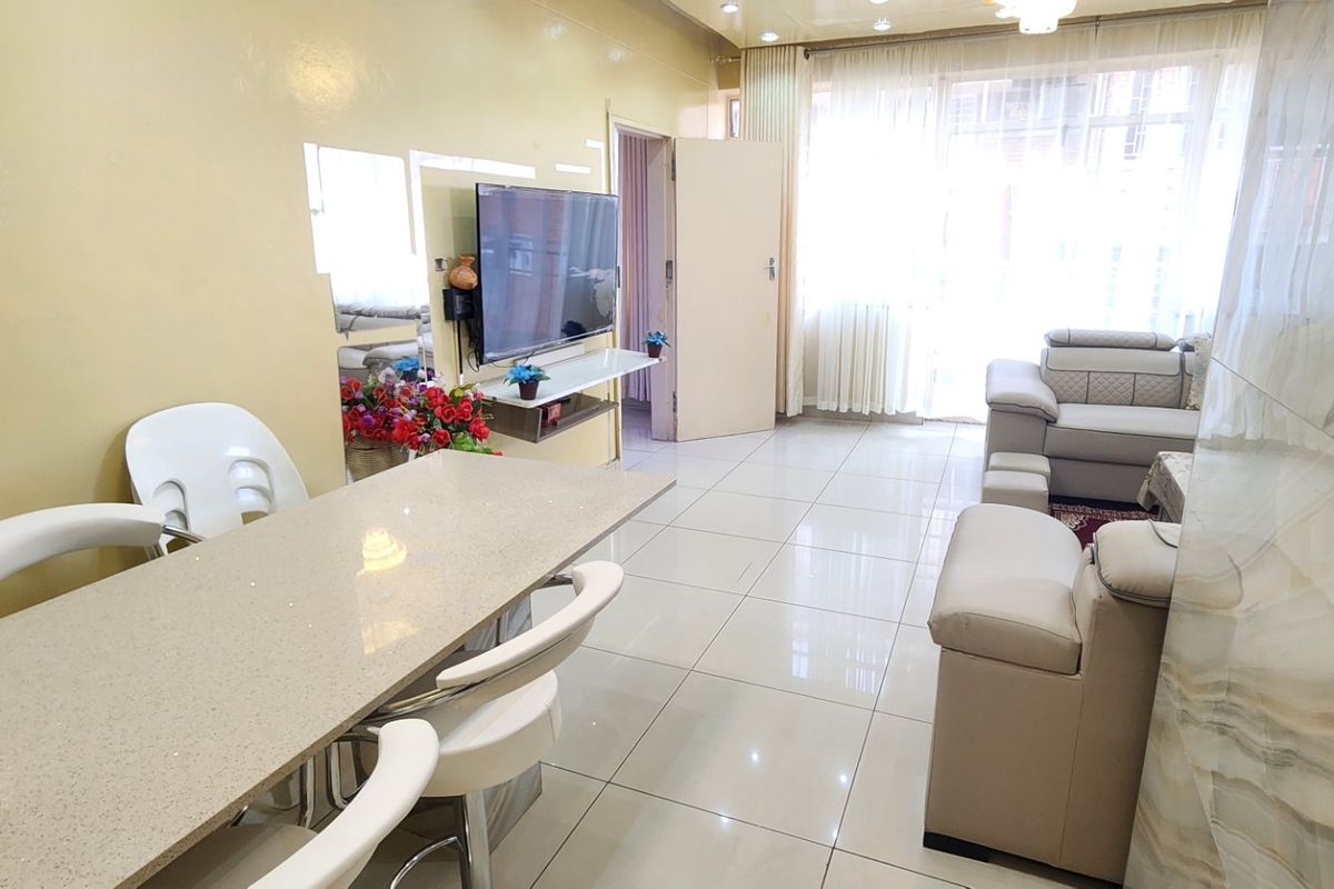 Move in ready  apartments  for sale in Laudium - Photo 5