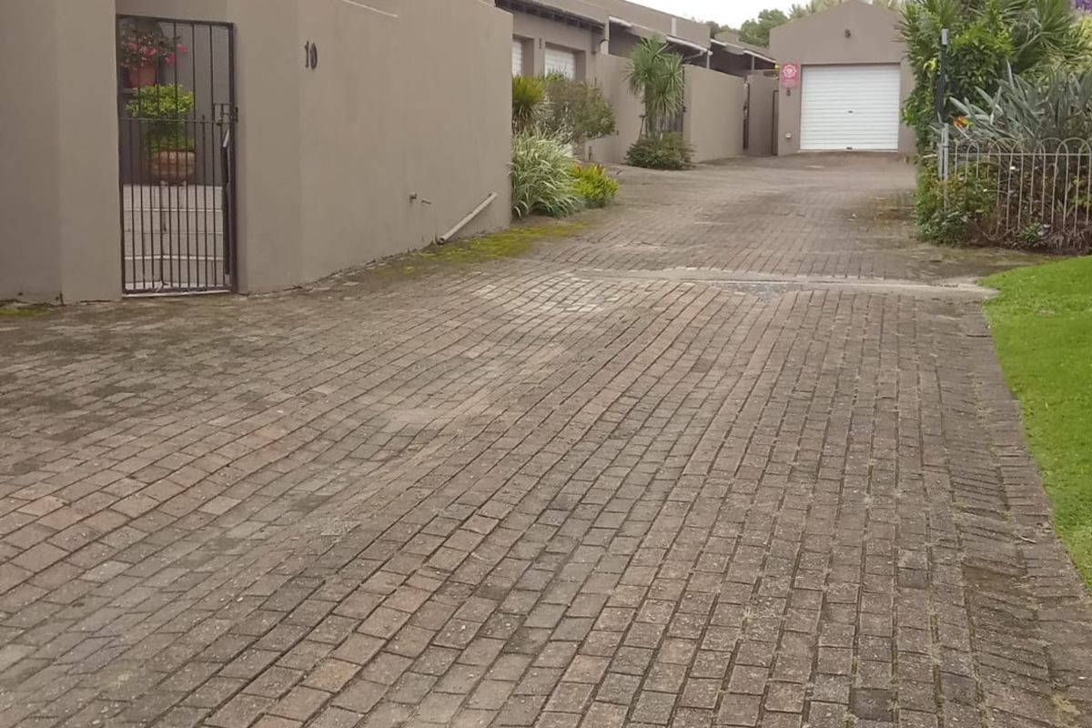 Two Bedroom Townhouse for sale in Margate Ultimate Bargain! - Photo 5