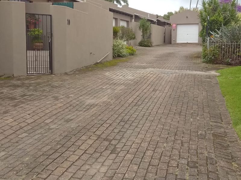 Two Bedroom Townhouse for sale in Margate Ultimate Bargain! - Photo 5