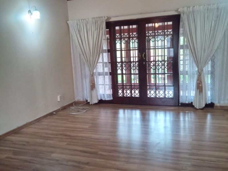 Two Bedroom Townhouse for sale in Margate Ultimate Bargain! - Photo 7