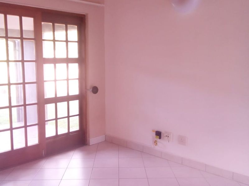 TOWNHOUSE FOR SALE IN MARGATE, MARGATE - Photo 8