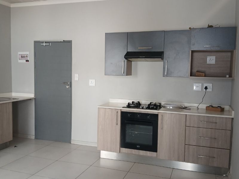 1 Bedroom Apartment for Sale in Carlswald - Photo 4