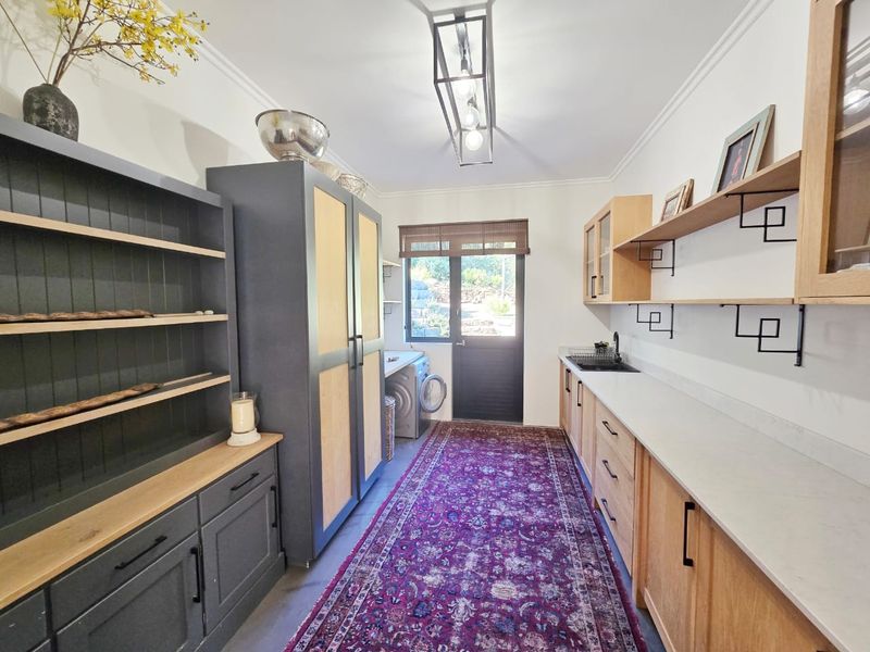 Secluded Forest Retreat with Modern home in Hoekwil, Wilderness. - Photo 10