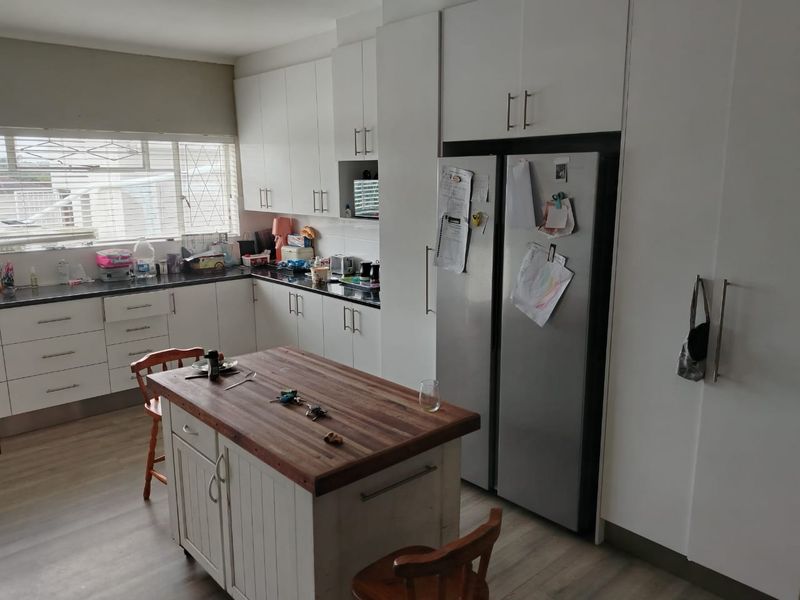 Location... Location... Location - House for sale in Cotswold – Port Elizabeth - Photo 10