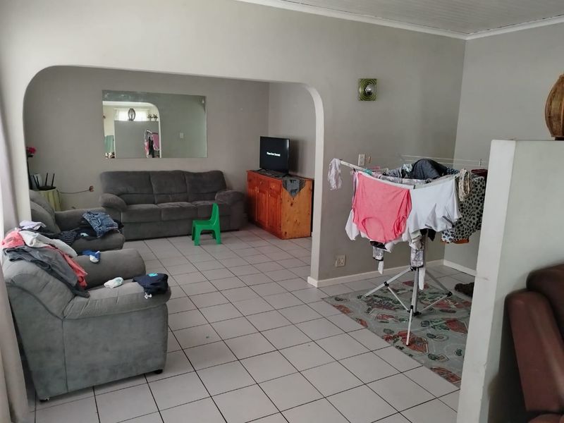 Location... Location... Location - House for sale in Cotswold – Port Elizabeth - Photo 7