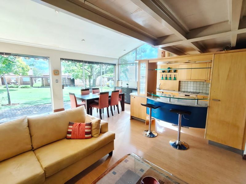 Stunning Renovated Home with Breathtaking Vaal Dam Views - Photo 8