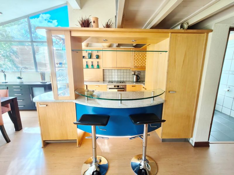 Stunning Renovated Home with Breathtaking Vaal Dam Views - Photo 7