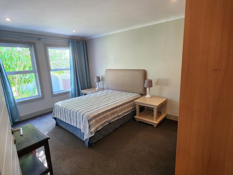 Stylish Lock-Up-and-Go in Pezula Golf Estate - Photo 8