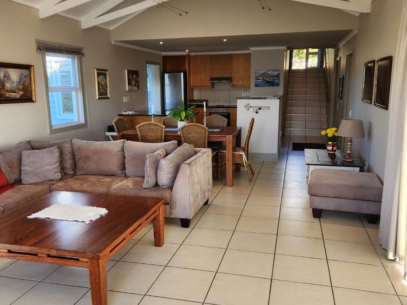 Stylish Lock-Up-and-Go in Pezula Golf Estate - Photo 3