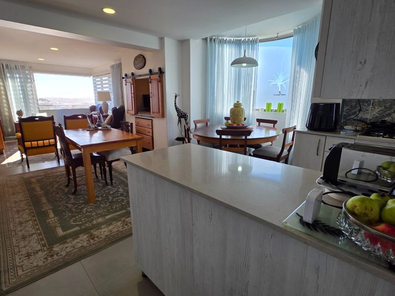 Beautiful Apartment... Garage and Parking... Lot's of Extra's... Inverter System !!! - Photo 7