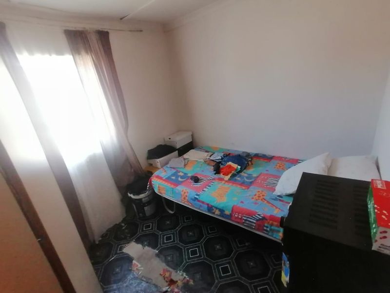 3 Bedroom Home, PLUS 1 bedroom Granny Flat - Photo 6