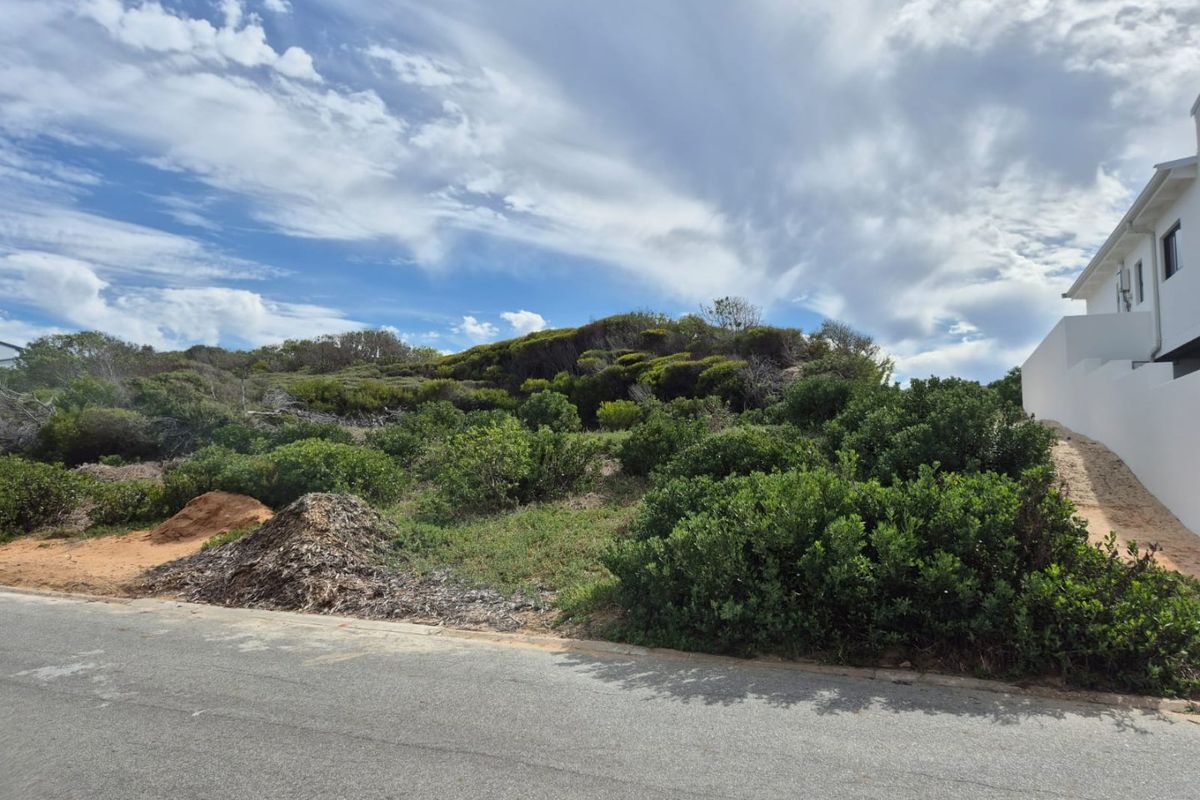 486m2 Vacant Stand – Second row from the beach. - Photo 2