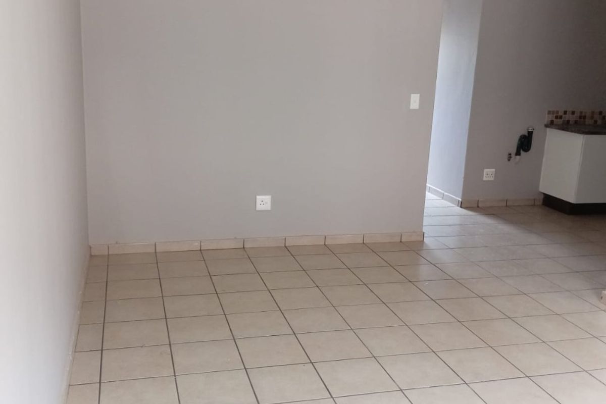 2 bedroom 1 bathroom first floor Apartment for Sale - Photo 5