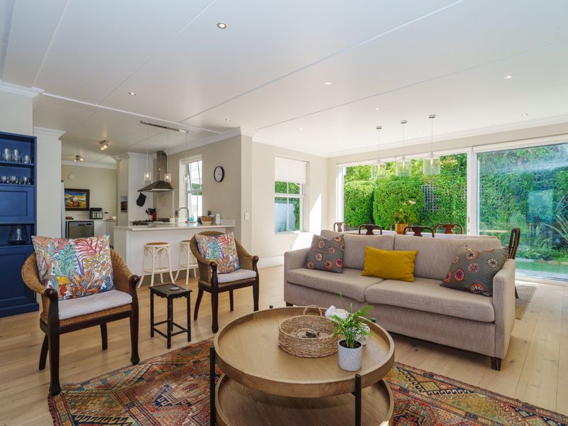Modern Comfort Meets Peace of Mind in Upper Wynberg - Photo 4