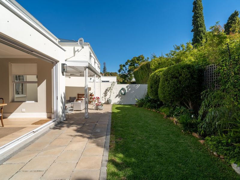 Modern Comfort Meets Peace of Mind in Upper Wynberg - Photo 9