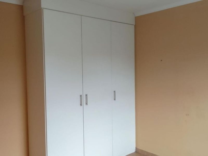 4 Bedroom House in Blue Hills Extension 32 for sale - Photo 6