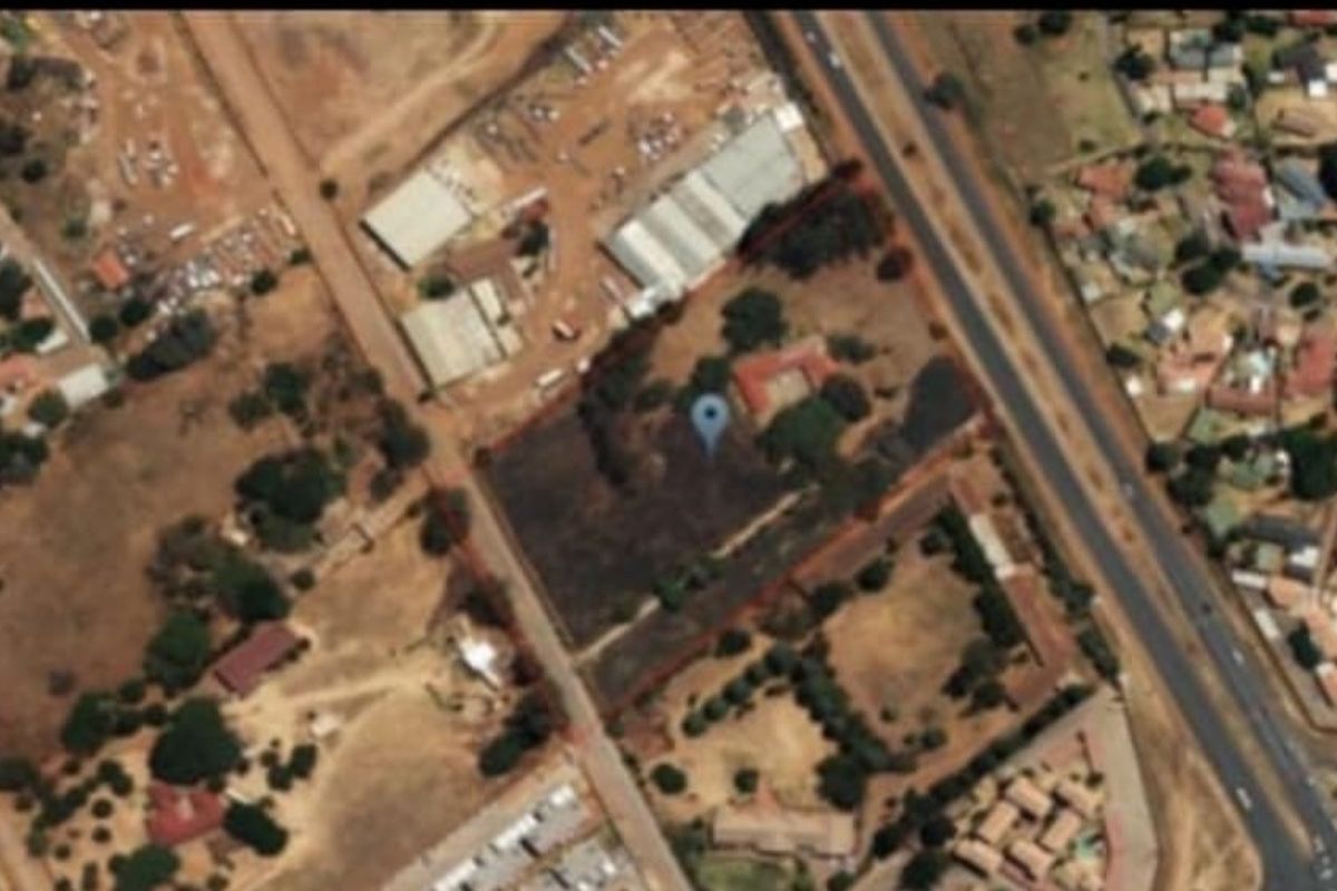 Dream Farm Retreat with Elegant Home, Granny Flat & Pool  - Photo 5