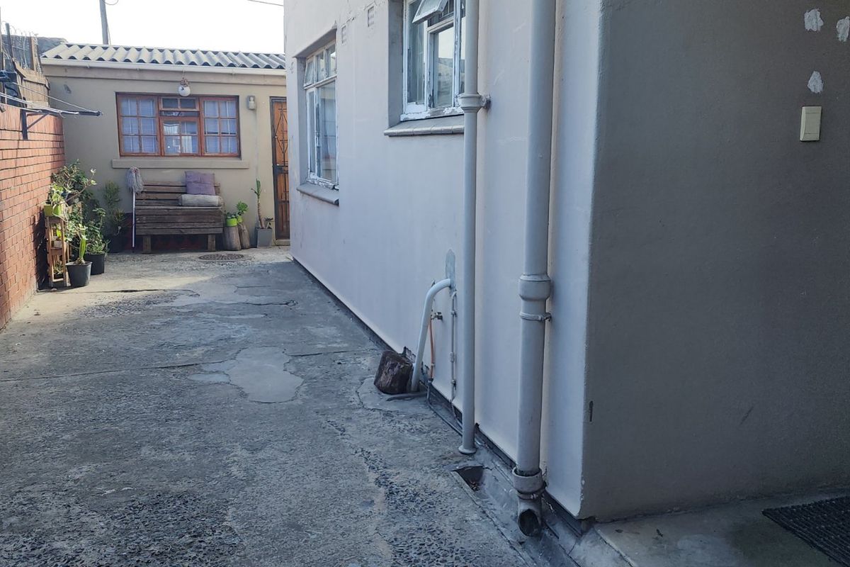 2 Bedroom flat for sale in Goodwood - Photo 4