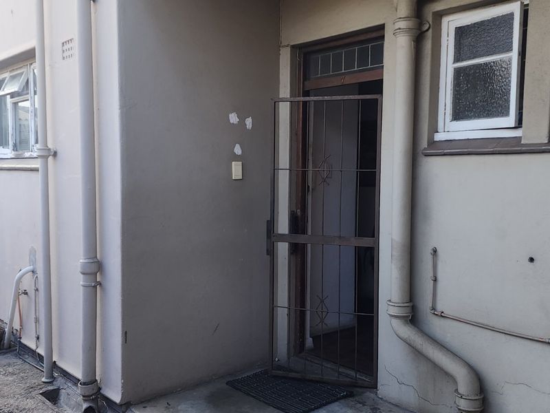 2 Bedroom flat for sale in Goodwood - Photo 6