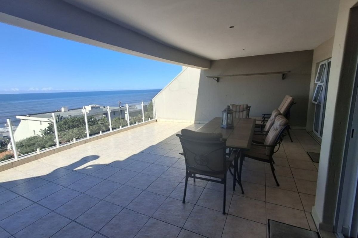 Luxury Coastal Retreat With Breathtaking Ocean And Beach Vistas!!!! - Photo 2