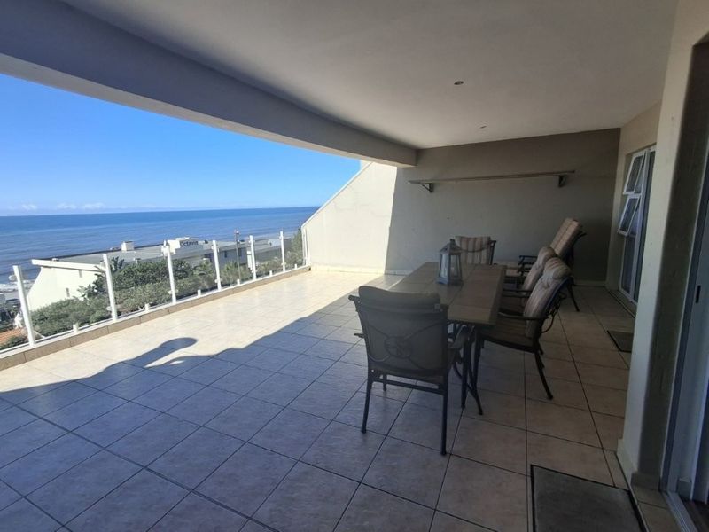 Luxury Coastal Retreat With Breathtaking Ocean And Beach Vistas!!!! - Photo 2