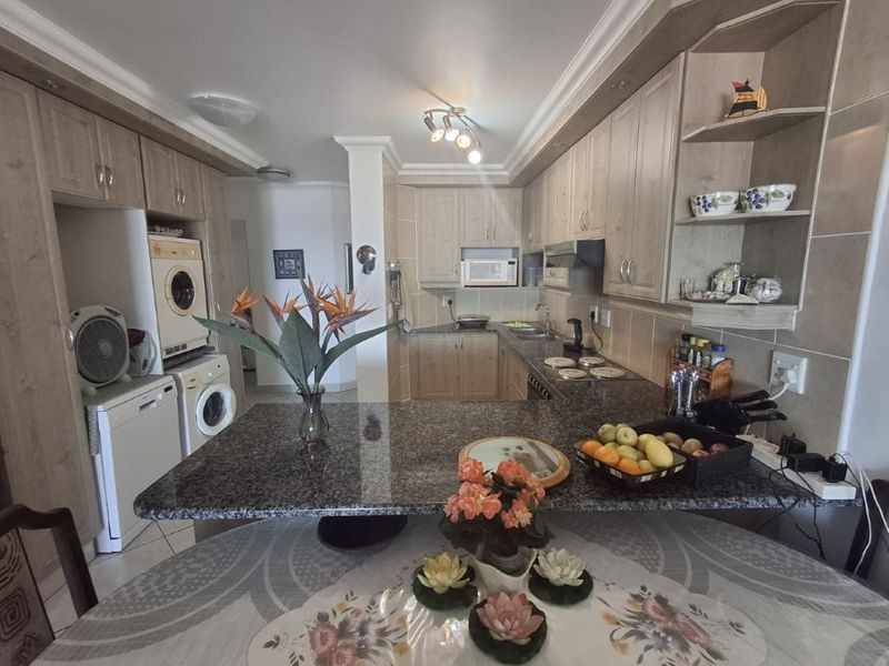 Luxury Coastal Retreat With Breathtaking Ocean And Beach Vistas!!!! - Photo 7