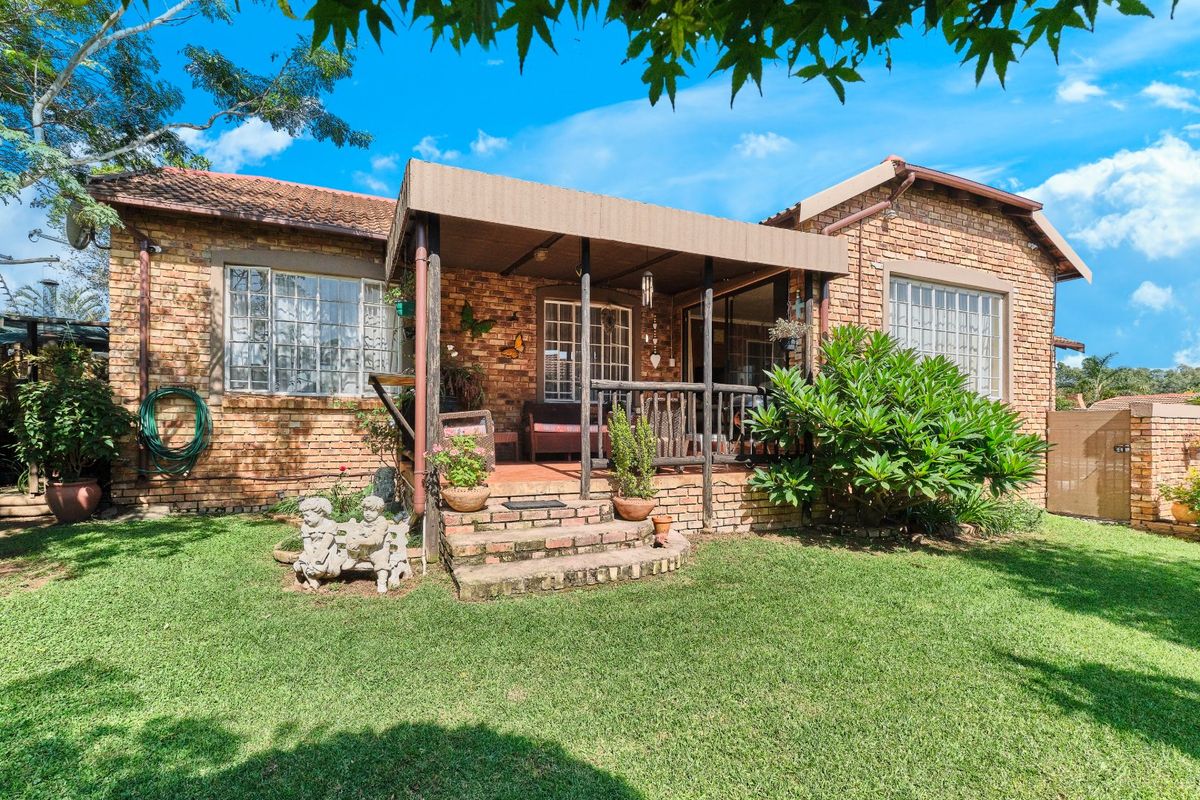 SOLD -----Savuti Complex – North Riding: Secure & Stylish 3-Bedroom Cluster Home - Photo 2