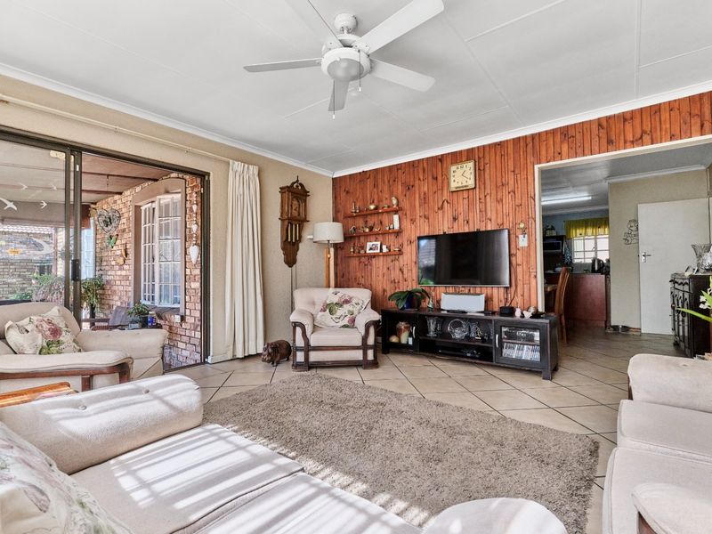 SOLD -----Savuti Complex – North Riding: Secure & Stylish 3-Bedroom Cluster Home - Photo 8