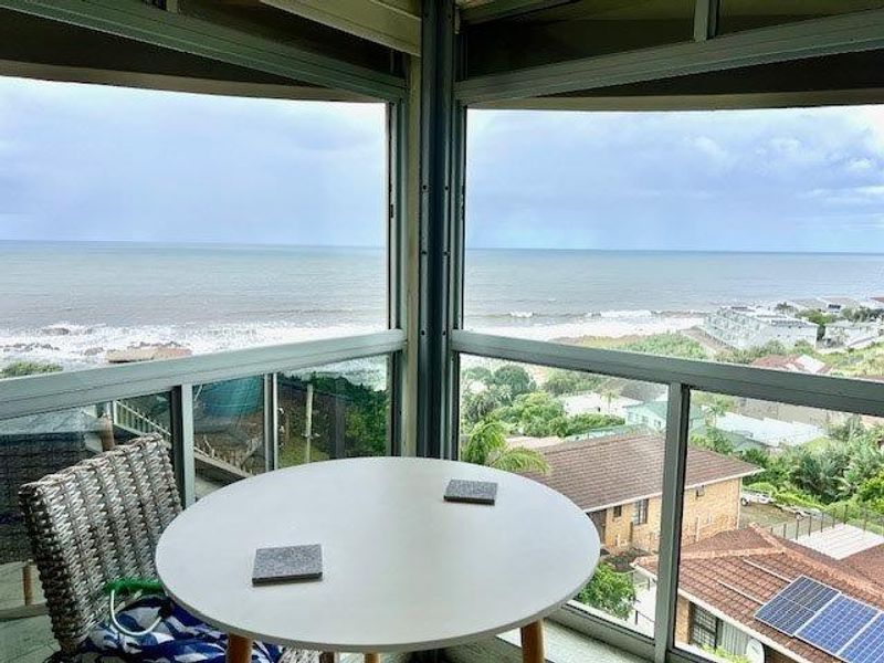Elegant Coastal Sanctuary With Panoramic Ocean Views – Ramsgate’s Finest Address - Photo 4