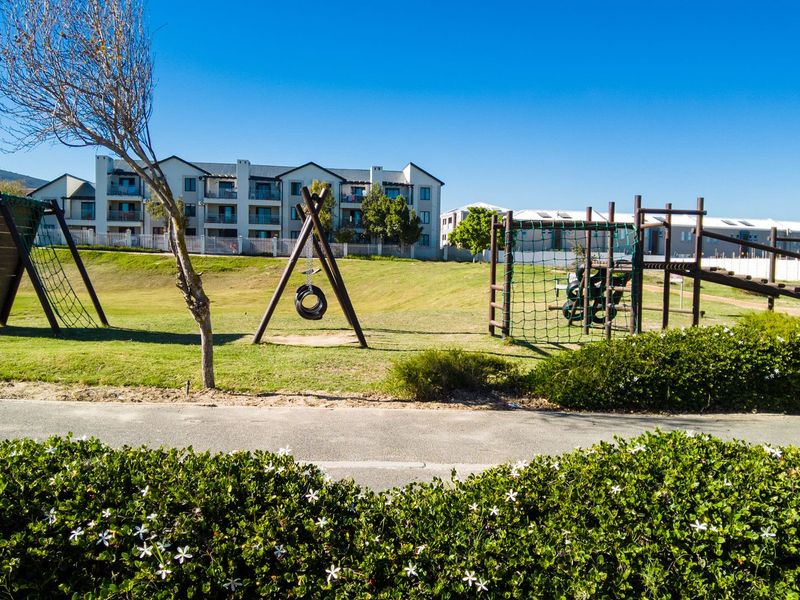 Modern 1st Floor 2-Bedroom , 2 Bathroom Apartment in Hazelwood – Prime Location & Great Investment Opportunity! - Photo 4