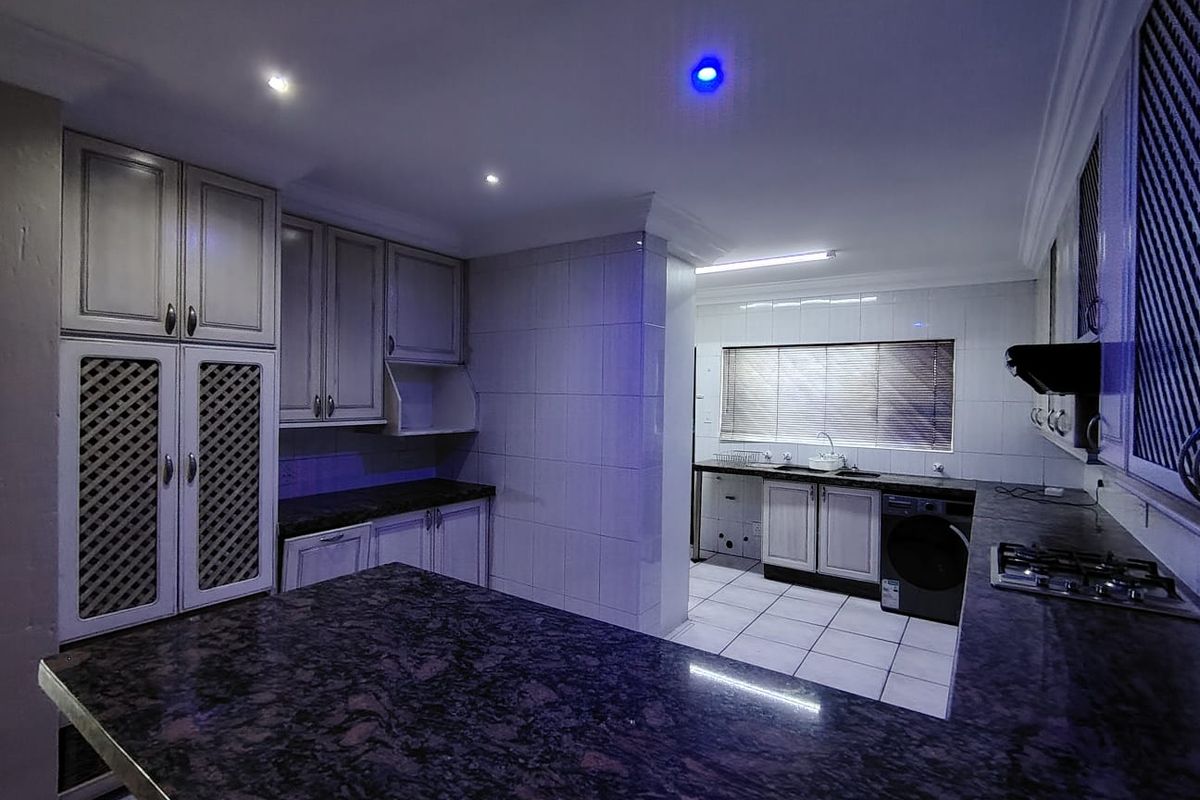 Modern Family Home with Entertainment Features - Photo 3