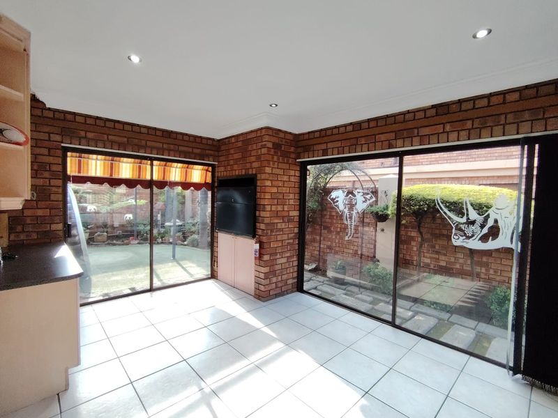 Modern Family Home with Entertainment Features - Photo 8