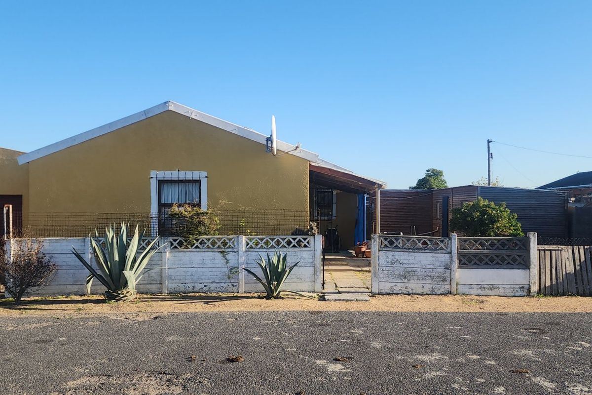 3 Bedroom home for sale in - Photo 3